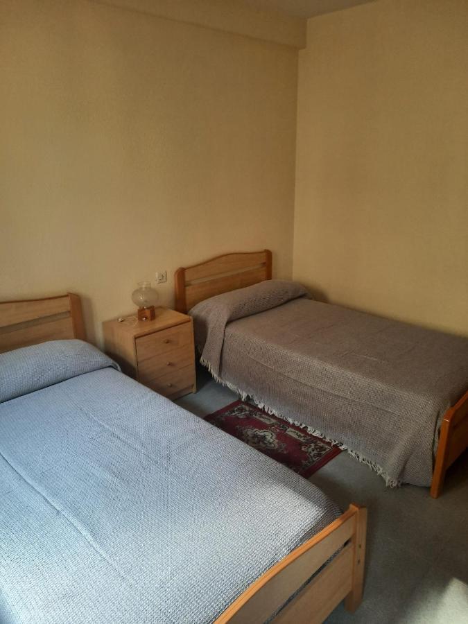 Habitaciones Pension El Parque Sabiñánigo Екстериор снимка